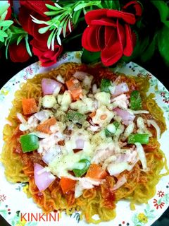 ম্যাগি পিৎজা (maggi pizza recipe in bengali) রেসিপির প্রধান ছবি