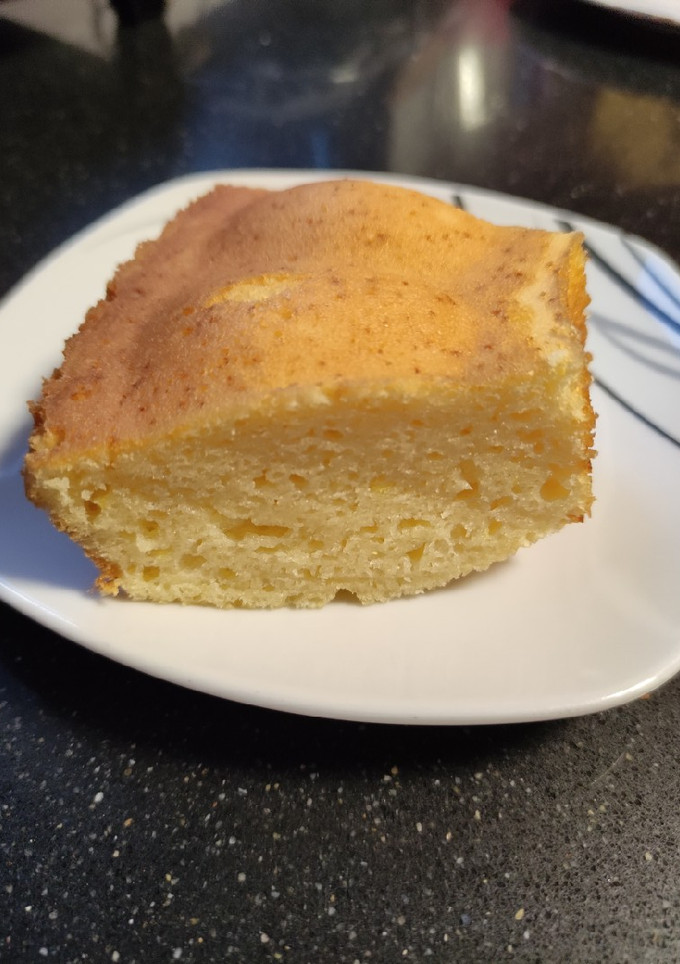 Una foto de Bizcocho de leche condensada y limón