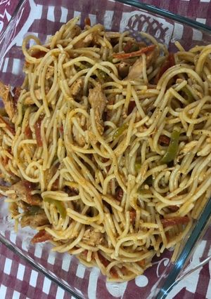 A picture of Chicken chowmein.