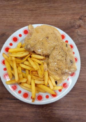 Hagymás-tejfölös sertéscomb recept fotója