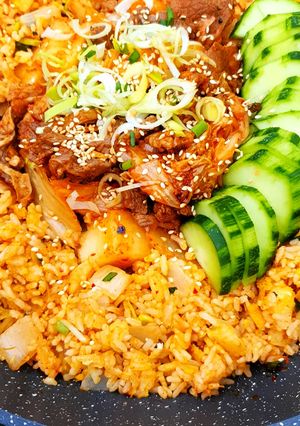 Hình của món Cơm rang kim chi thịt bò.