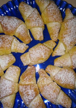 Pillekönnyű túrós kifli recept fotója