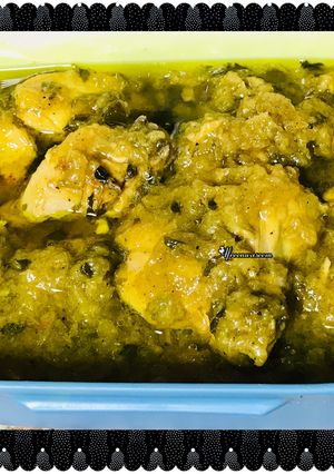 A picture of Black pepper gravy chicken.