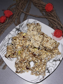 عکسی از دستور پروتئین بار عسلی (گرانولا)