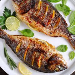 A picture of Garlic and Turmeric Fried Red Snapper.
