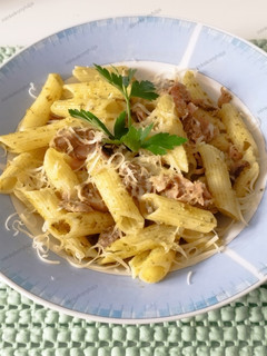 Gombás pestos penne gluténmentesen recept fotója