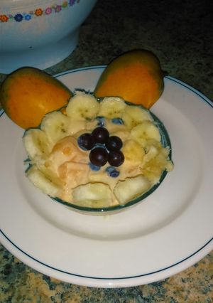 Foto principal de Ensalada de frutas 🍇🍌🍋🍧🍧