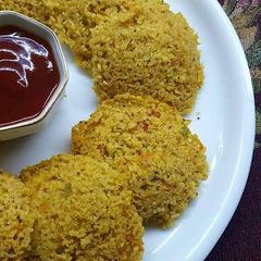 A picture of Dalia(broken wheat)idli.