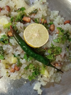 मोती साबूदाना की खिचड़ी(Moti Sabudana Ki Khichdi) रेसिपी मुख्य फोटो