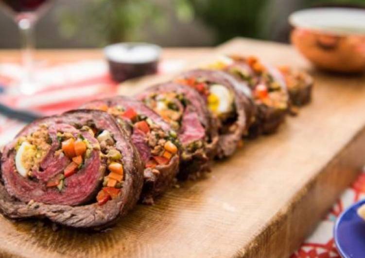 Argentinian Stuffed Steak Rolls