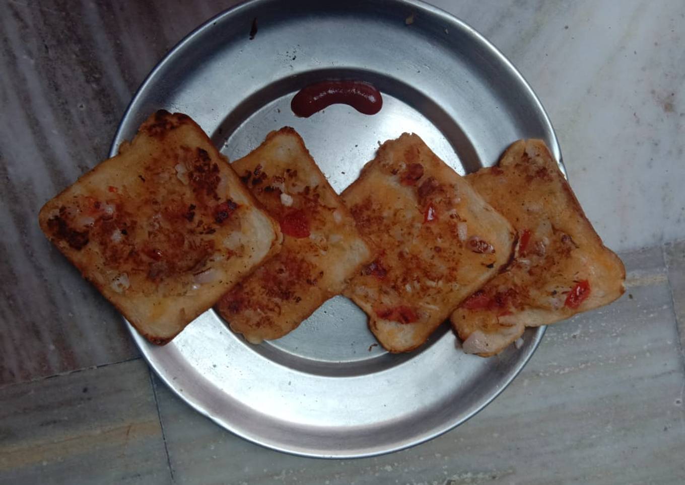 Bread pizza