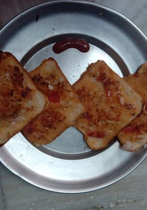 A picture of Bread pizza.