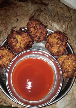 નુડલ્સ પકોડા રેસીપી મુખ્ય ફોટો