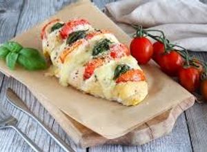 Foto di Petto di pollo con Mozzarella e pomodoro
