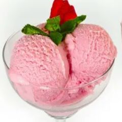 A picture of Strawberry 🍓 Ice Cream without any cream.
