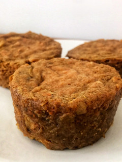 Una foto de Muffins saludables zanahoria y plátano en microondas