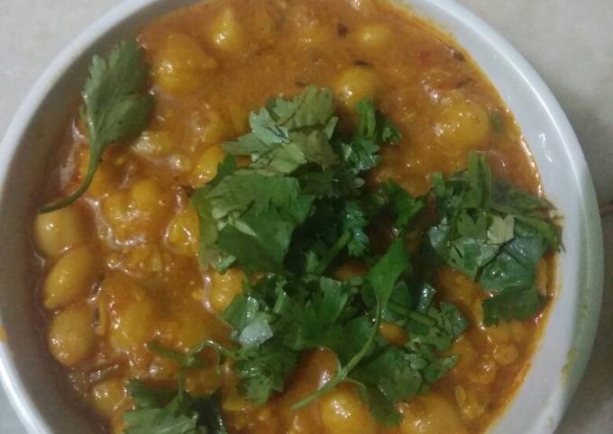 White Chana Recipe By Shalu Babbar - Cookpad