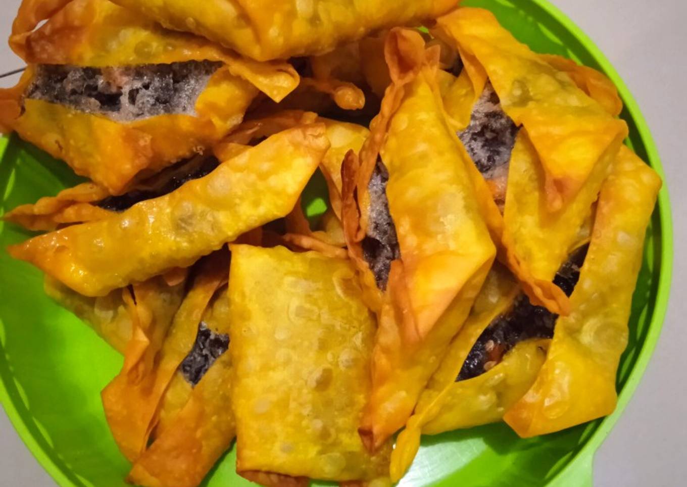 Kupangcimur (kulit pangsit, aci, jamur)
