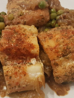 Una foto de Bacalao desalado con guisantes