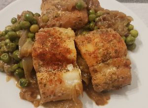 Una foto de Bacalao desalado con guisantes
