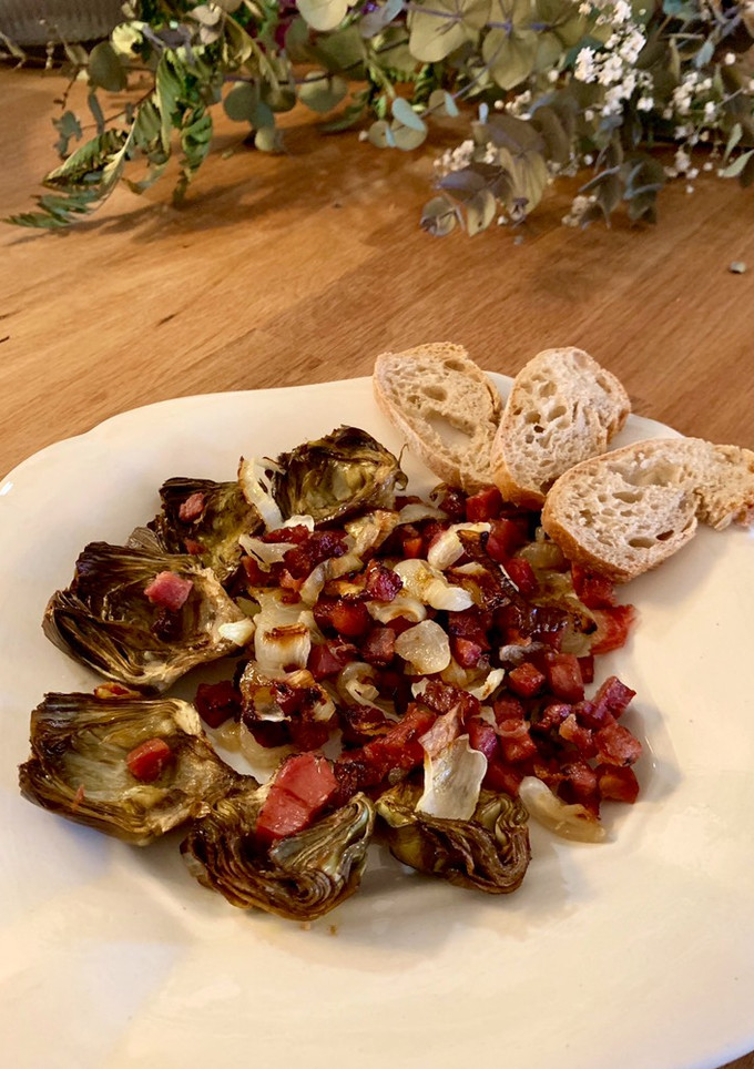 Una foto de Alcachofas con jamón al microondas