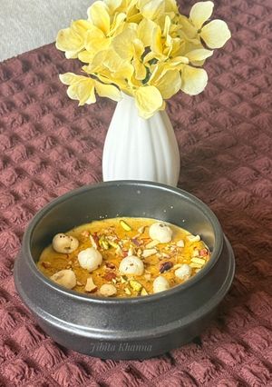 A picture of Makhana Kheer (with Nolen Gur).