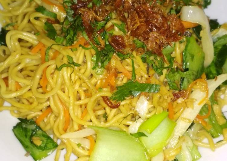 Cara Gampang Menyiapkan Bakmie goreng sayur yang Lezat