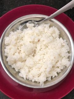 உதிரி இடியாப்பம்(uthiri idiyappam recipe in tamil) செய்முறை முக்கிய புகைப்படம்