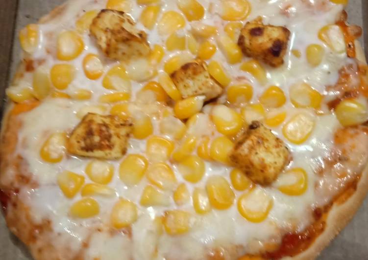 Recipe of Perfect Cheese and corn pizza