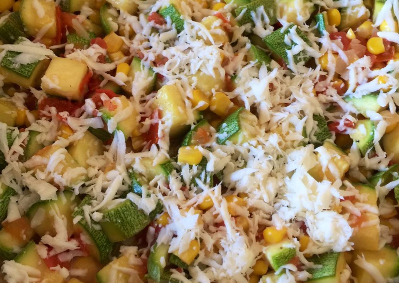 Calabacitas con elote y tomate