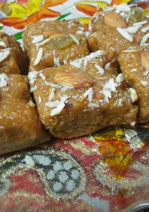 डोडा बर्फी (Doda barfi recipe in hindi) रेसिपी मुख्य फोटो