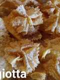 Chiacchiere leggere e friabili