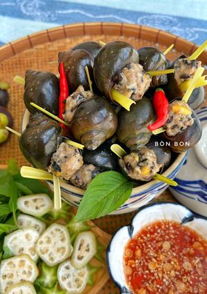 Hình của món Ốc Bươu Nhồi Thịt Hấp.