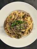 Peanut butter noodles con ragù orientale