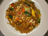 Mie goreng tumis