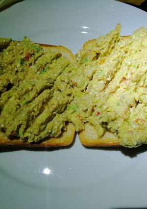 A picture of Avo spicy salsa.