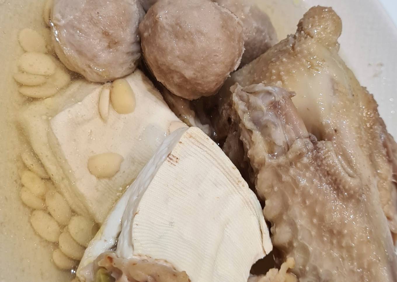 Baso Tahu Babi kuah