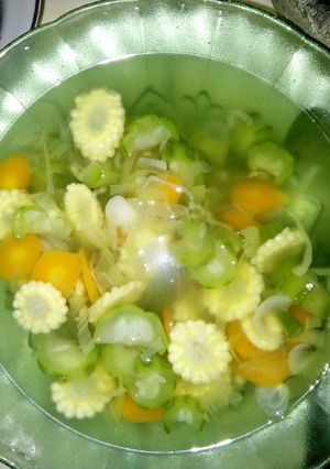 Foto resep Sayur bening pelangi simple