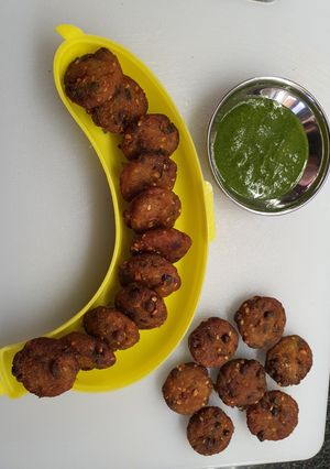 ઢેકરા(Dhekra recipe in Gujarati) રેસીપી મુખ્ય ફોટો