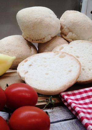 Gluténmentes, pihe-puha zsemle recept fotója