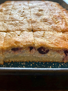 Túrós-meggyes pite recept fotója