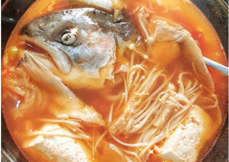 Sup kepala salmon ala Jepang