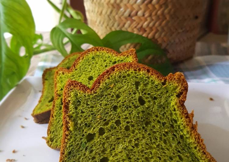 Langkah Mudah untuk Menyiapkan Chiffon Cake Greentea yang Lezat Sekali