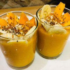 A picture of Mango banana smoothie.