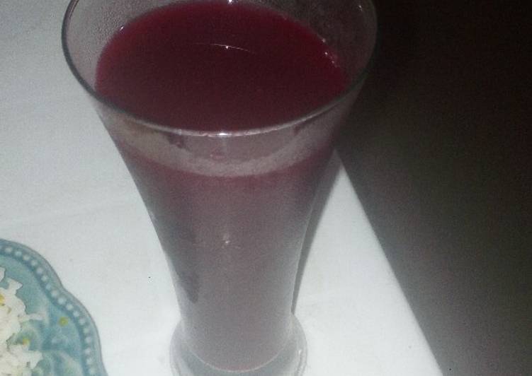 Beet, pineapple and ginger juice