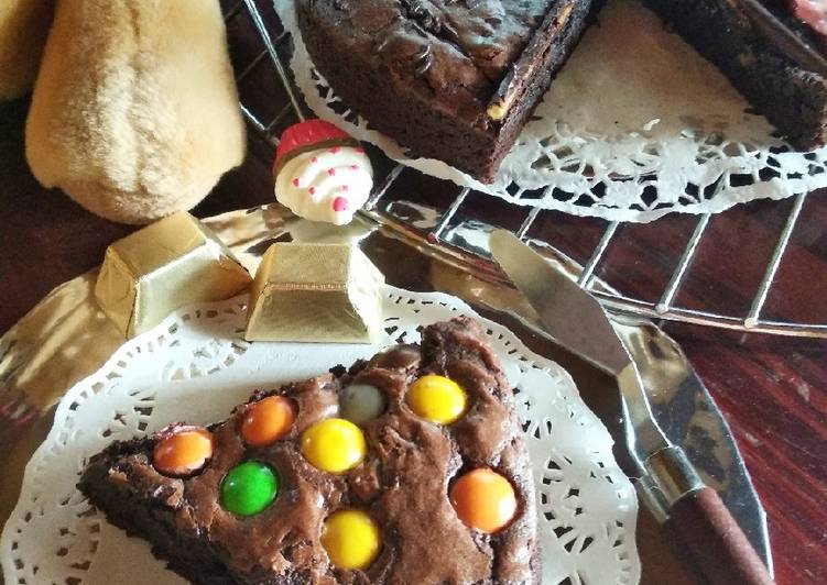 Resep Shiny Fudgy Pizza Brownies, Menggugah Selera