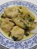 Green Curry with King Mackerel Fish Balls