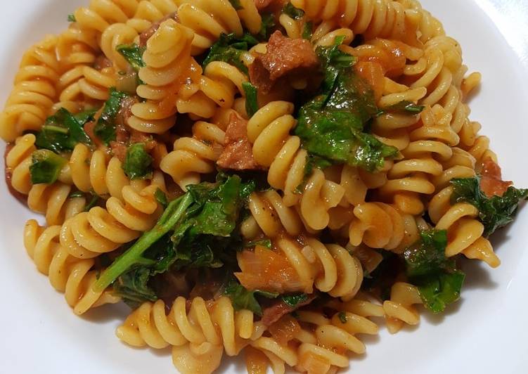 Recipe of Ultimate Spicy Smoked Chorizo and Kale Pasta