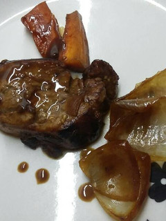 Una foto de Solomillo de cerdo con salsa de aceto balsámico y mostaza