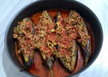 Easiest Way to Recipe Delicious Karnyark Eggplants Stuffed with Ground Meat Sauce